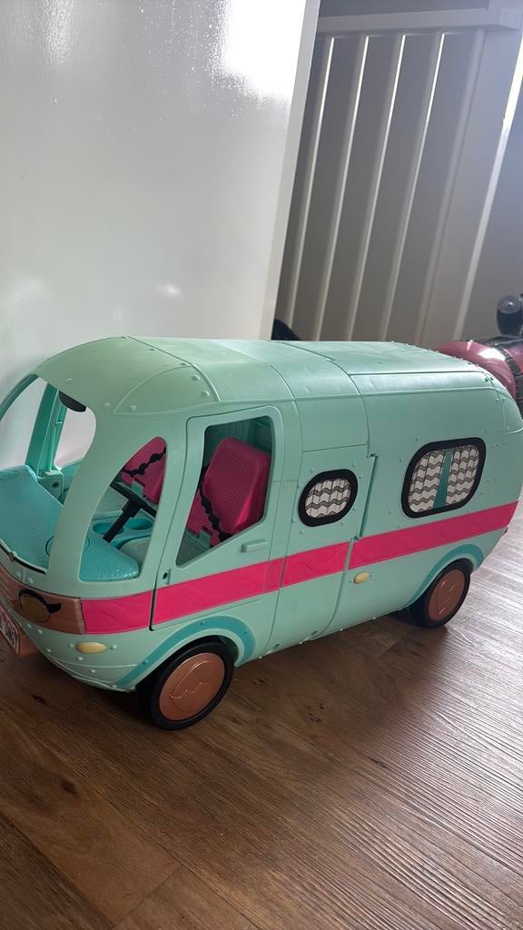 Camper LOL suprise, Ophalen