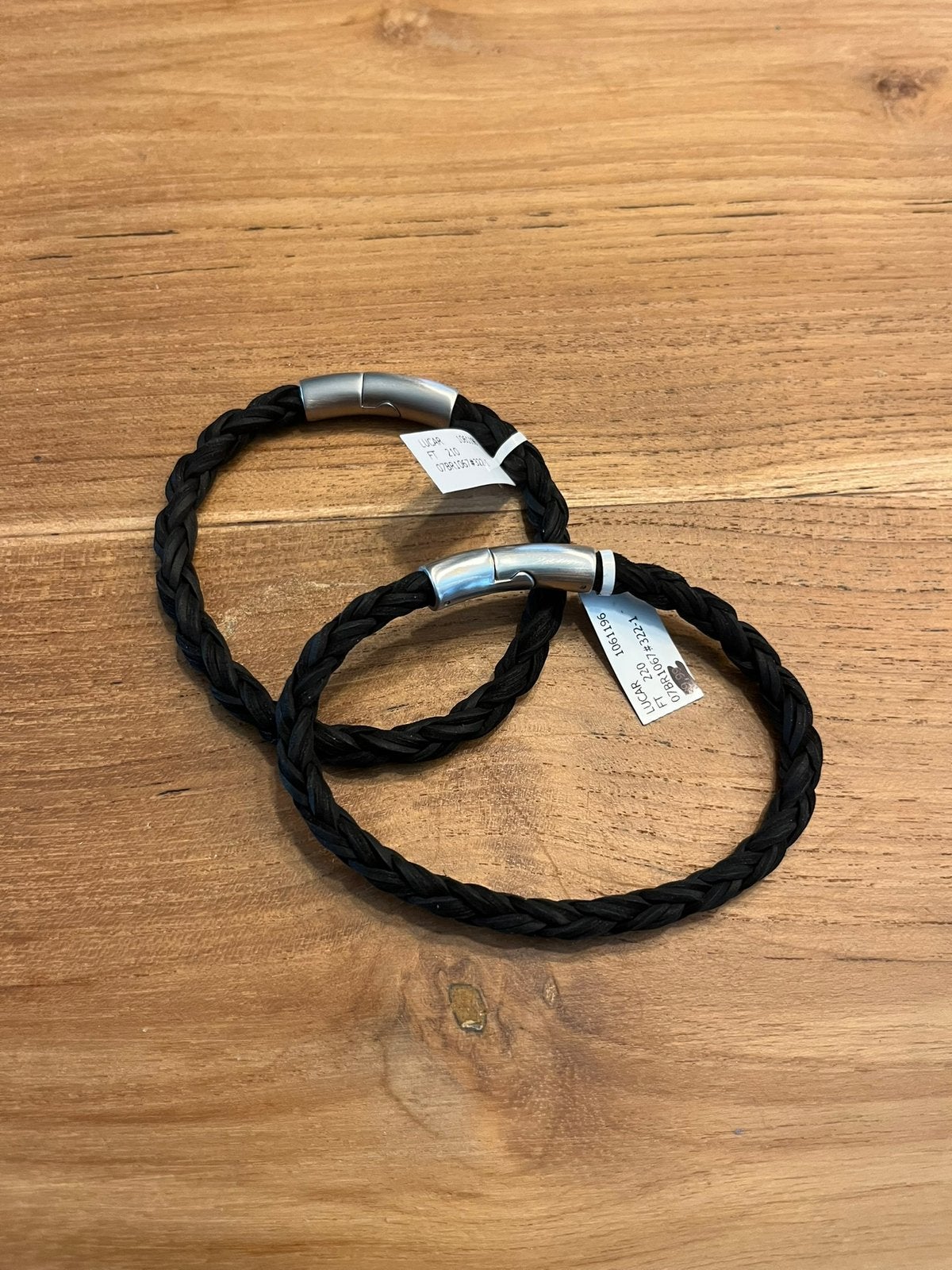 Nieuw Leren armbandjes met RVS sluiting, Ophalen of Verzenden, Nieuw, Zwart, Leer