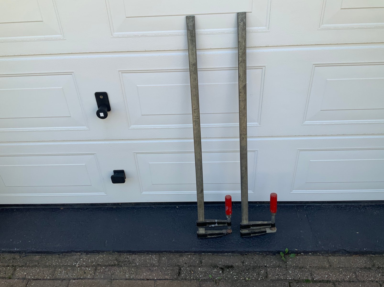 Te koop :2 zware lijmtangen, Doe-het-zelf en Verbouw, Ophalen, Zo goed als nieuw, Overige typen, Minder dan 2 meter