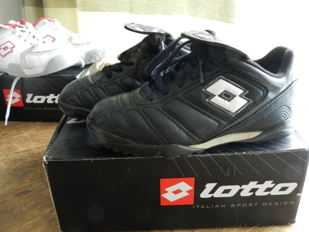 hockeyschoen Lotto maat 30, Ophalen of Verzenden, Zo goed als nieuw, Lotto, Jongen of Meisje