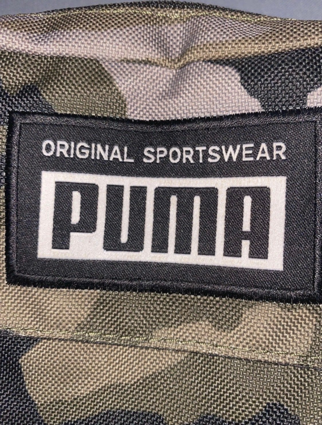 Puma schoudertas camouflage - zo goed als nieuw, Ophalen of Verzenden, Zo goed als nieuw, Groen, Overige merken