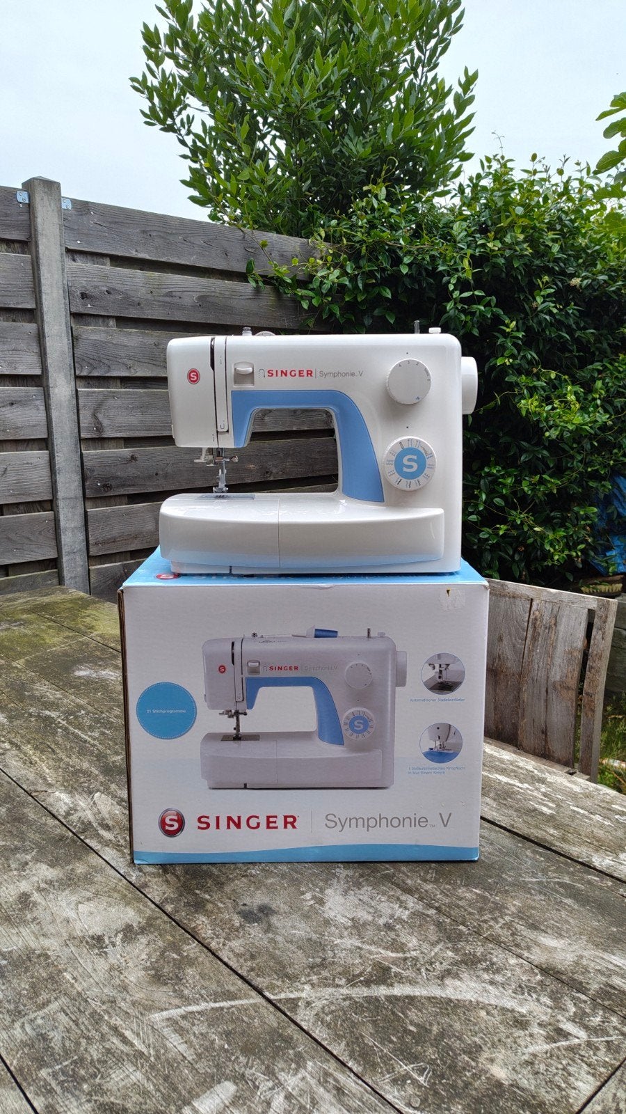 Singer Symphonie V Naaimachine - amper gebruikt, Ophalen, Zo goed als nieuw, Naaimachine, Singer