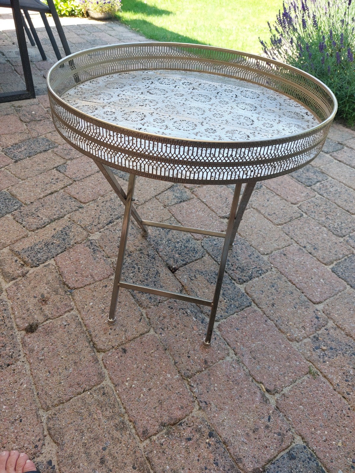 Opklapbare bijzettafeltje, Ophalen of Verzenden, Rond, Minder dan 55 cm, 45 tot 60 cm