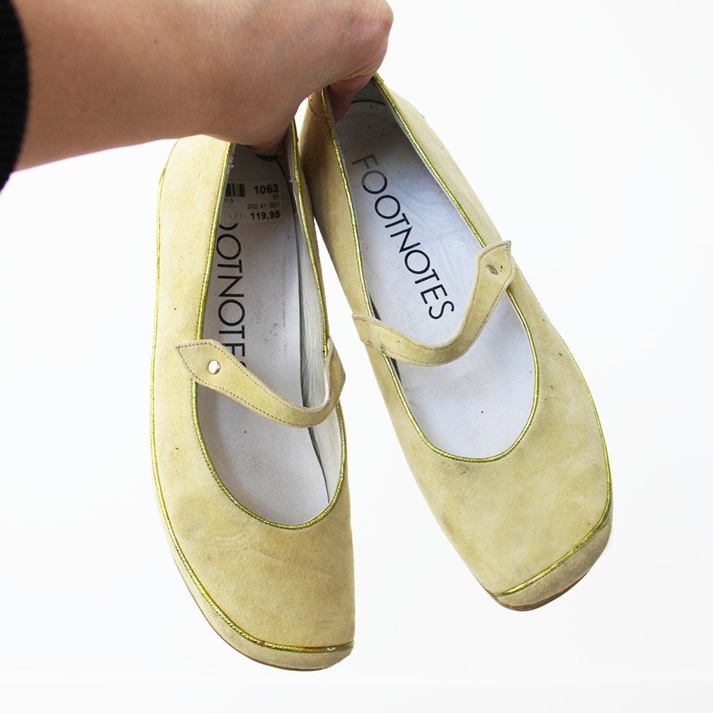 Mooie Suede Footnotes Instappers -s13 (Maat 7/40) € 45,-, Overige kleuren, Instappers, Ophalen of Verzenden, Zo goed als nieuw