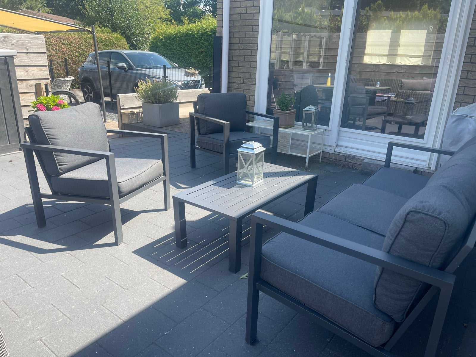 Moderne loungeset met 5 zitplaatsen en salontafel, Ophalen, 5 zitplaatsen, Aluminium, Zo goed als nieuw