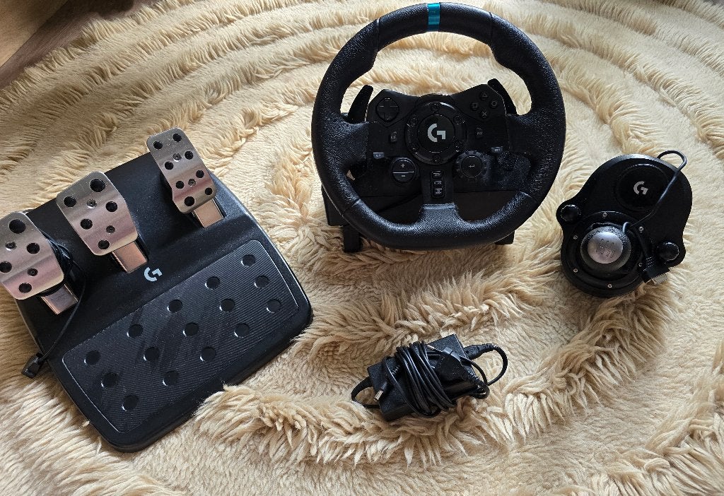 Logitech G923 TrueForce met Stuur, Pedalen en Shifter, Racestuur, Gebruikt, Force feedback, Ophalen of Verzenden