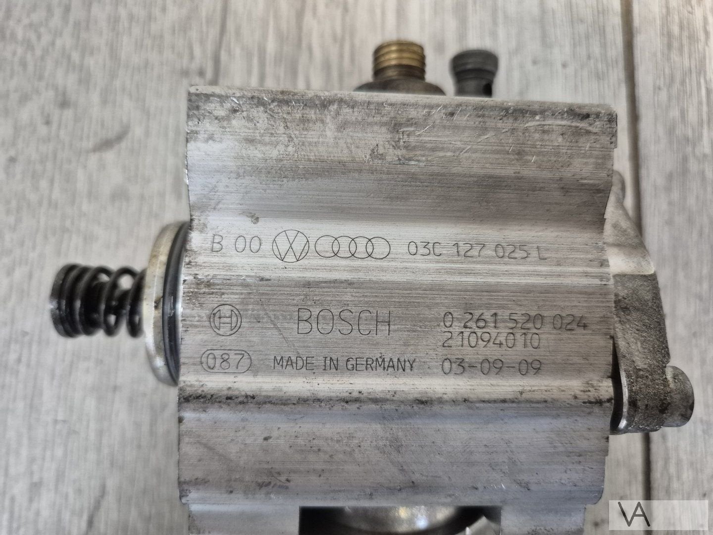 Hogedrukpomp motor VW 1.4 en 1.6 fsi  03c127025L bosch €100, Gebruikt, -, Volkswagen, -