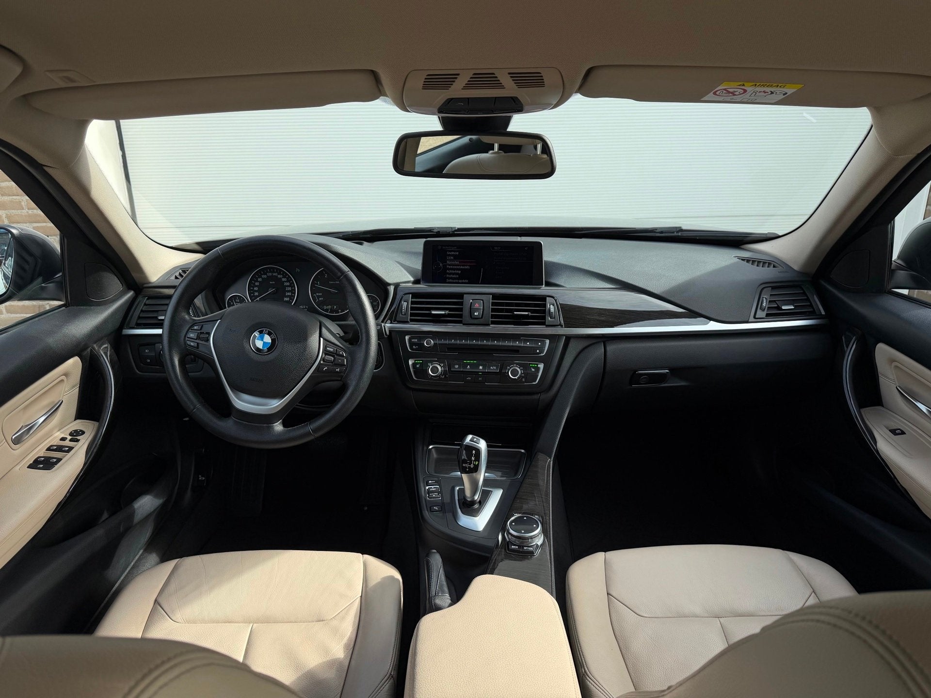 BMW 3-serie Touring 320d xDrive Executive 184PK|Automaat|Led, Auto's, Automaat, Euro 5, Automatische klimaatregeling, 4 cilinders