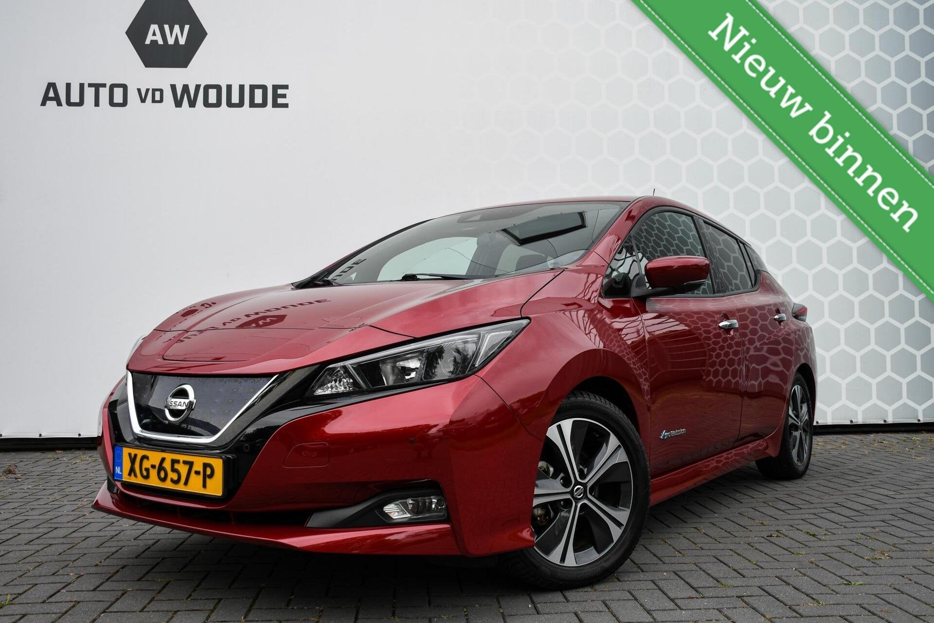 Nissan LEAF Tekna 40 kWh Stuurverwarming Led SOH 93%, Auto's, Nissan, Zwart, 150 pk, Origineel Nederlands, Leaf