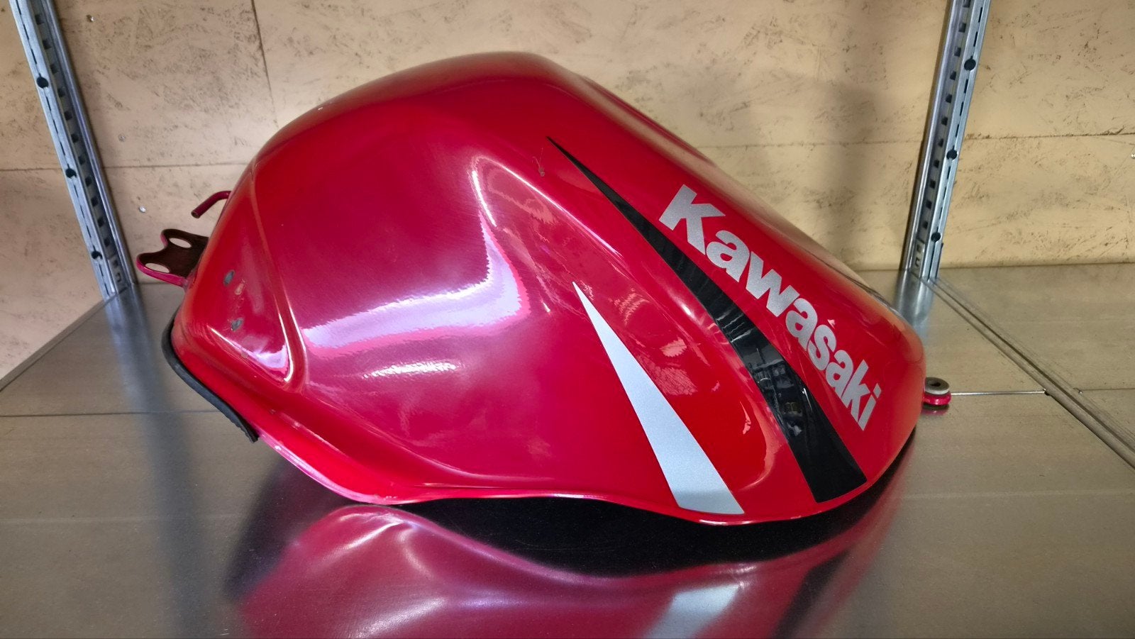 Brandstoftank Kawasaki Ninja ZX6R (1998-1999) - Rood, Motoren, Gebruikt, Kawasaki, Niet van toepassing voor dit onderdeel, Ophalen of Verzenden