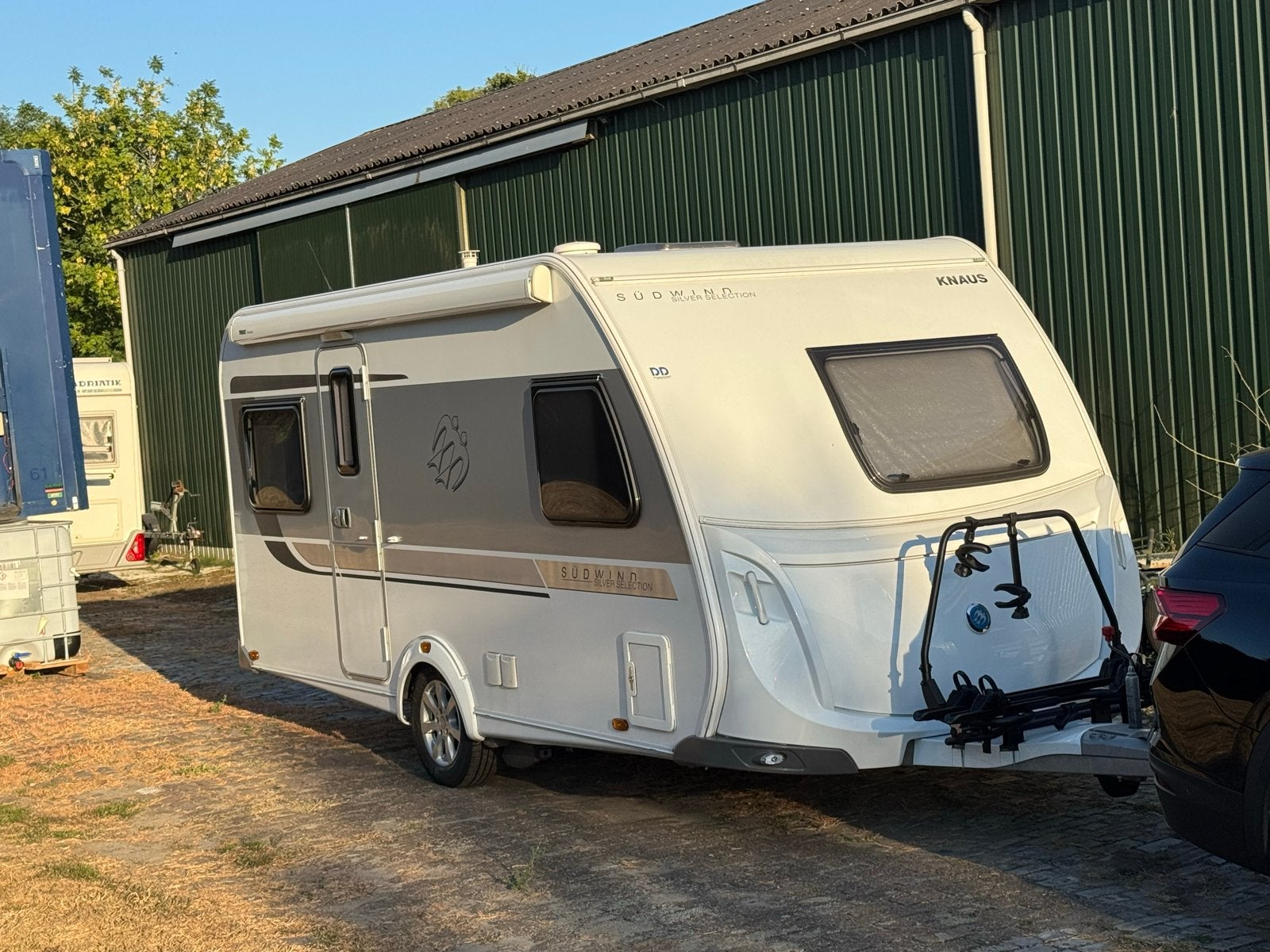 Knaus Sudwind 2016 - Complete caravan met mover en luifel, Rondzit, Frans bed, Particulier, 4 tot 5 meter