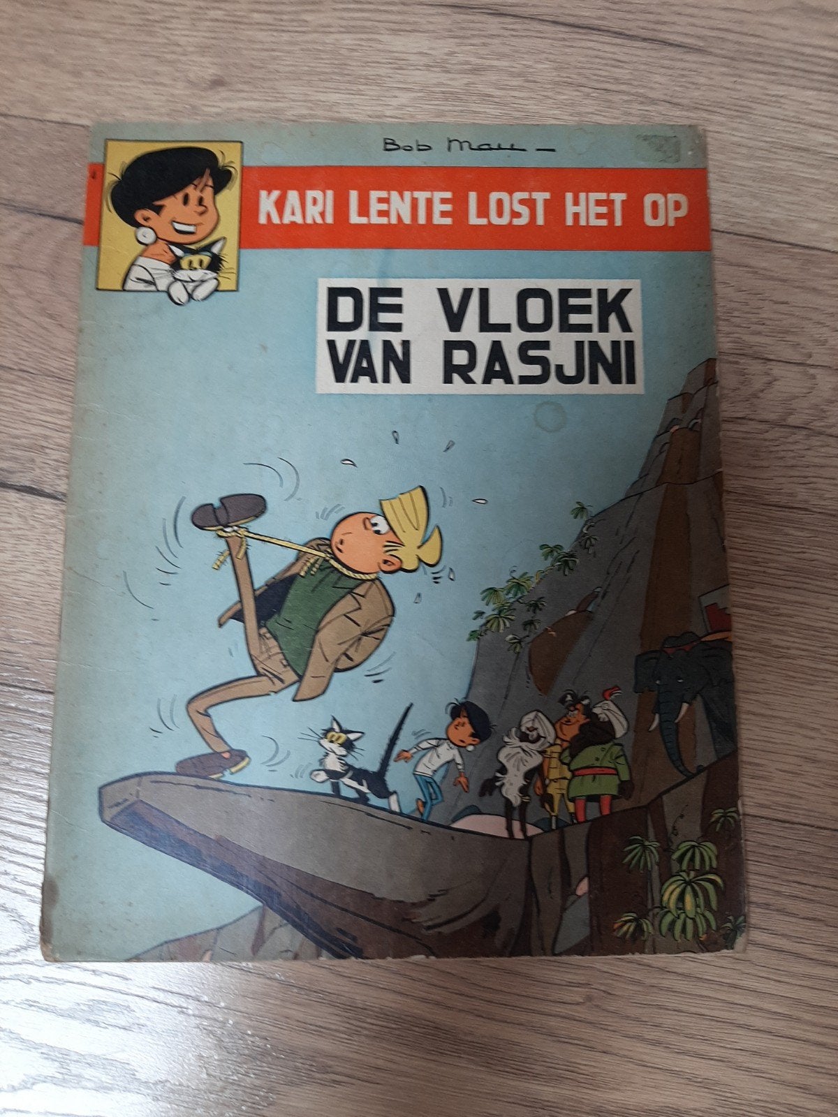 Kari Lente Lost Het Op: De Vloek Van Rasjni - Stripboek, Boeken, Eén stripboek, Ophalen of Verzenden, Gelezen, Bob Mau