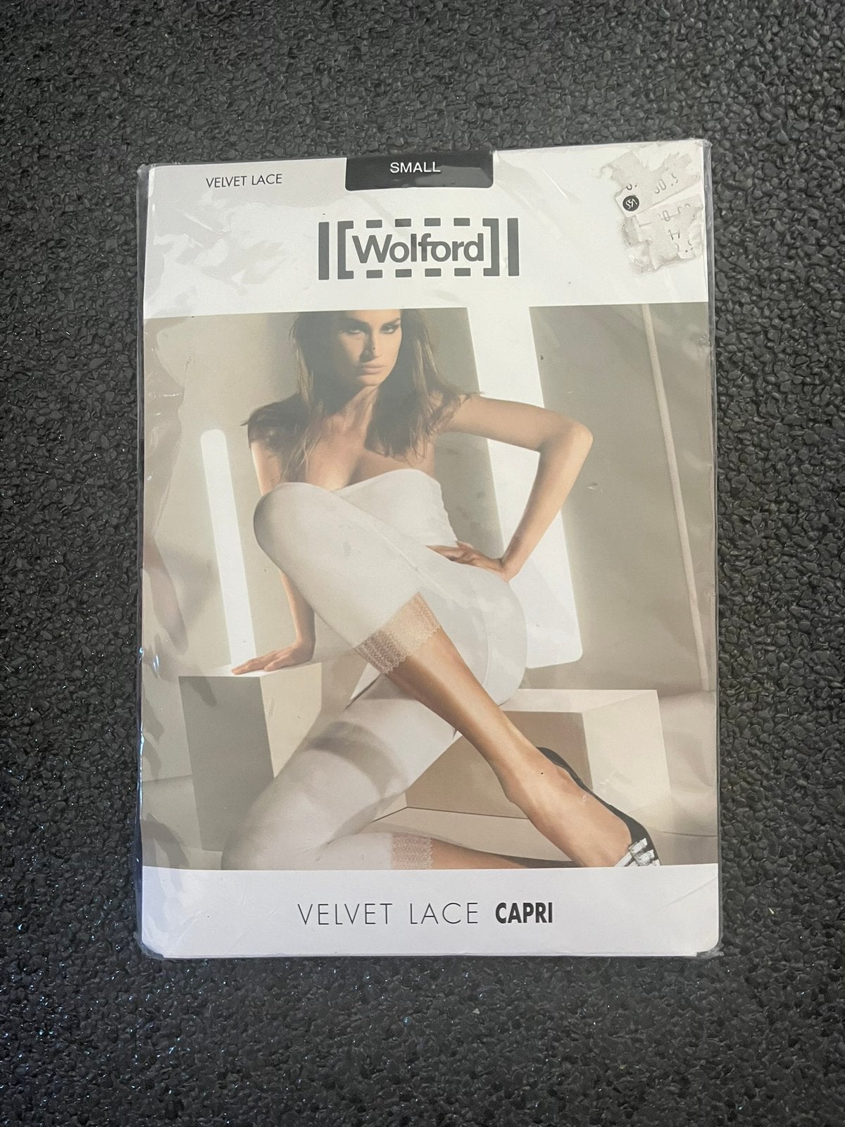 Wolford velvet lace lace capri zwart maat S, Maat 36/38 (S), Zwart, Zo goed als nieuw, Legging