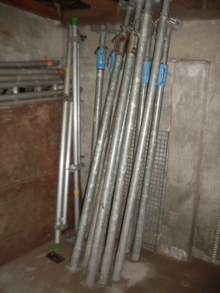 Schroefstempels., Doe-het-zelf en Verbouw, Ophalen, Gebruikt, Overige typen, 2 tot 5 meter