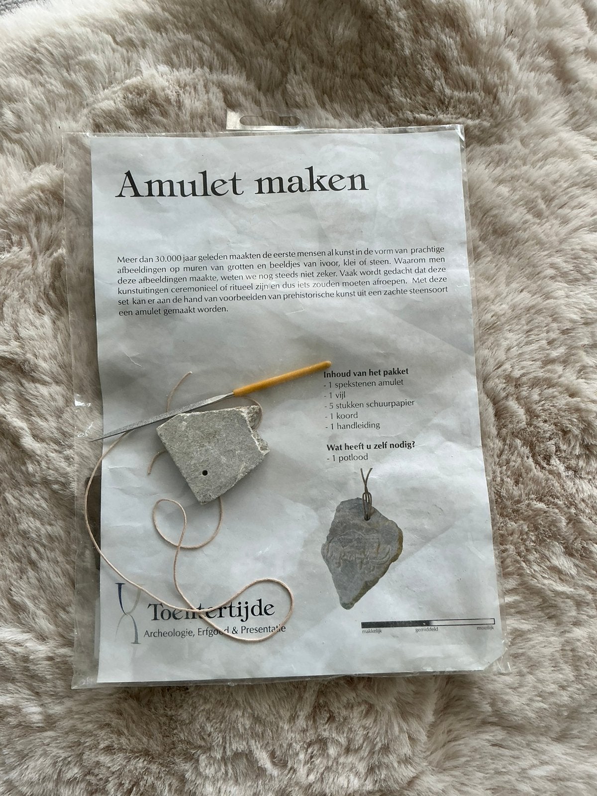 5 complete DIY-setjes amulet maken – Prehistorie – Speksteen, Ophalen of Verzenden, Nieuw