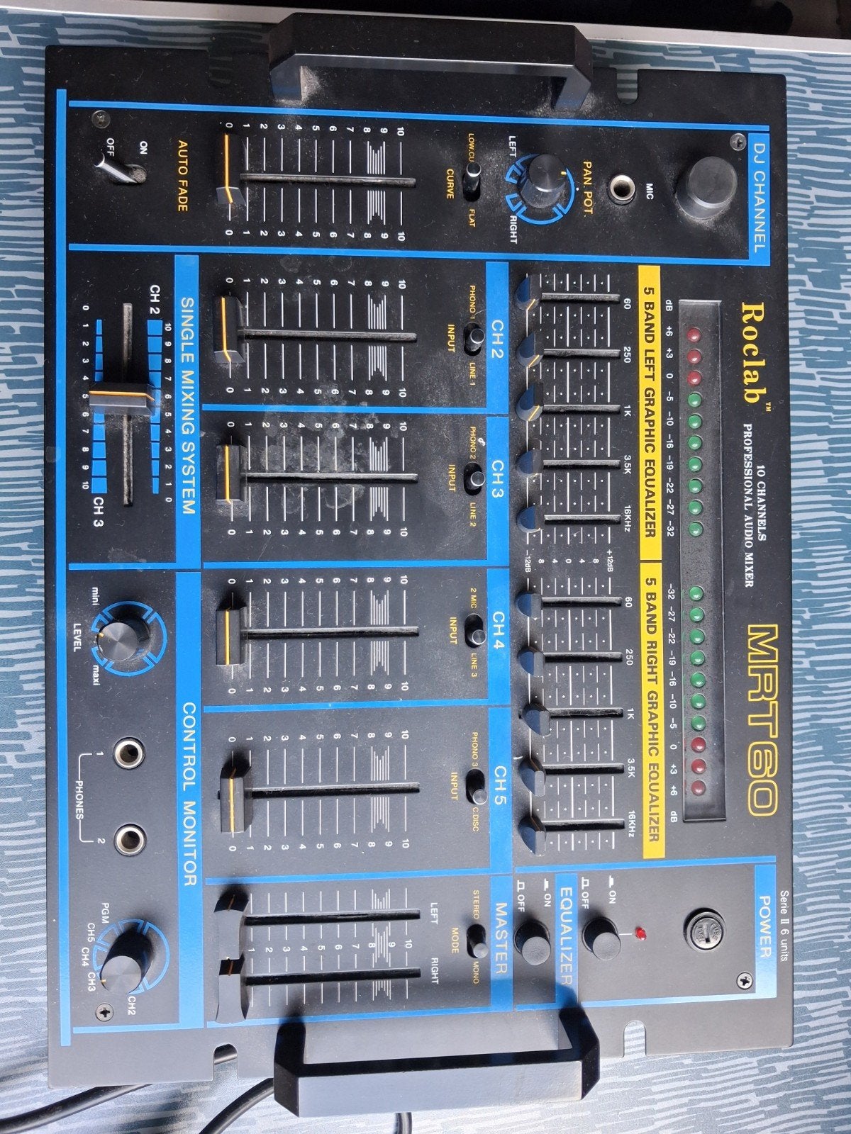 Roclab MRT60 Professionele Audio Mixer - 10 Kanalen, Muziek en Instrumenten, Ophalen of Verzenden, Gebruikt, 10 tot 20 kanalen