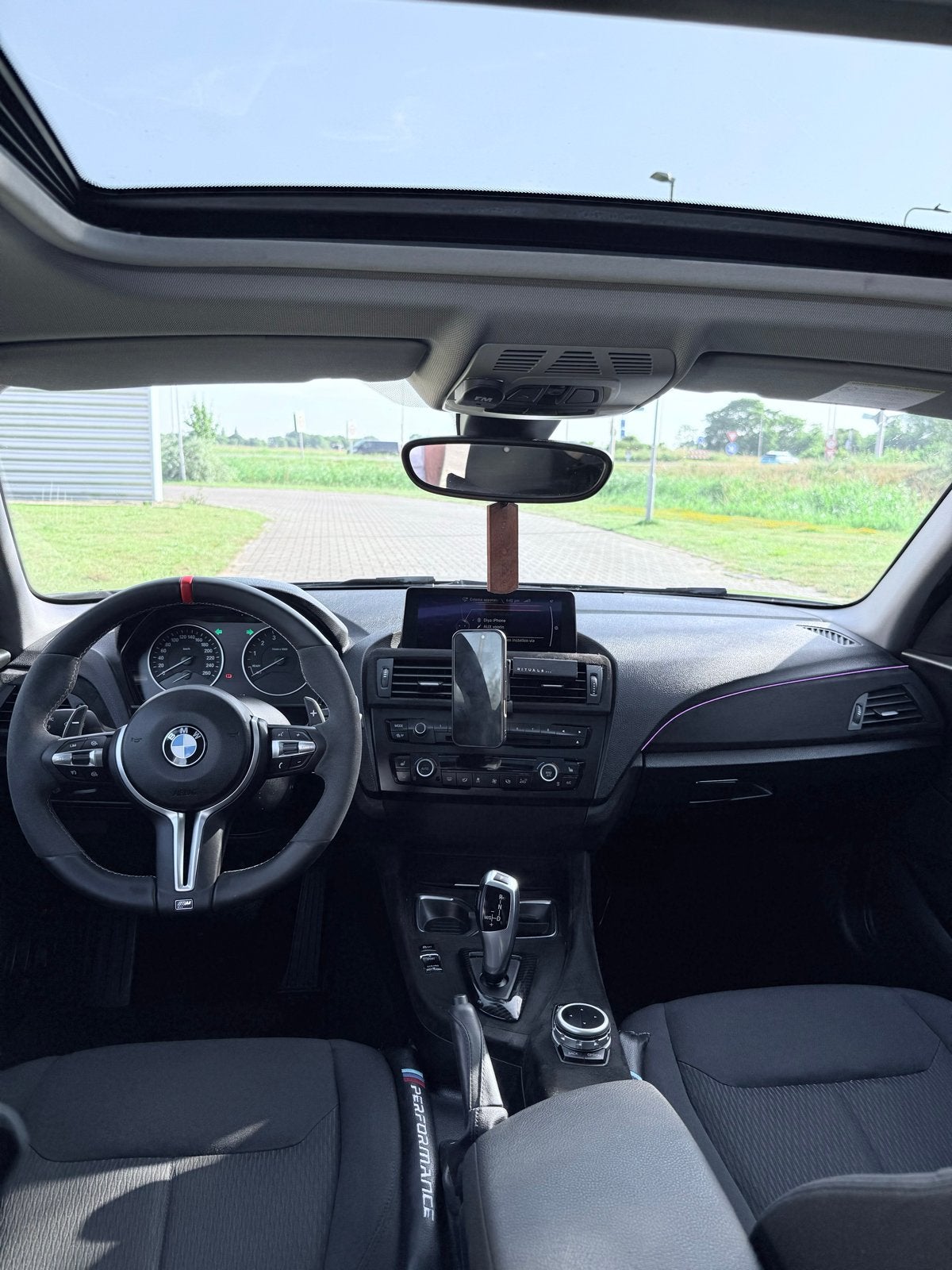 BMW 1-Serie 116i 136PK 5D Aut. 2013 Zwart, 4 cilinders, Zwart, 1200 kg, 650 kg