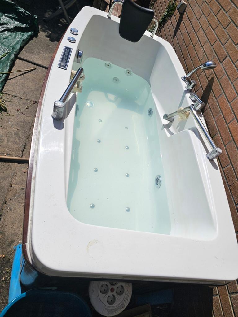 Bubbelbad - Perfect voor ontspanning, Ophalen of Verzenden, Gebruikt, Vast