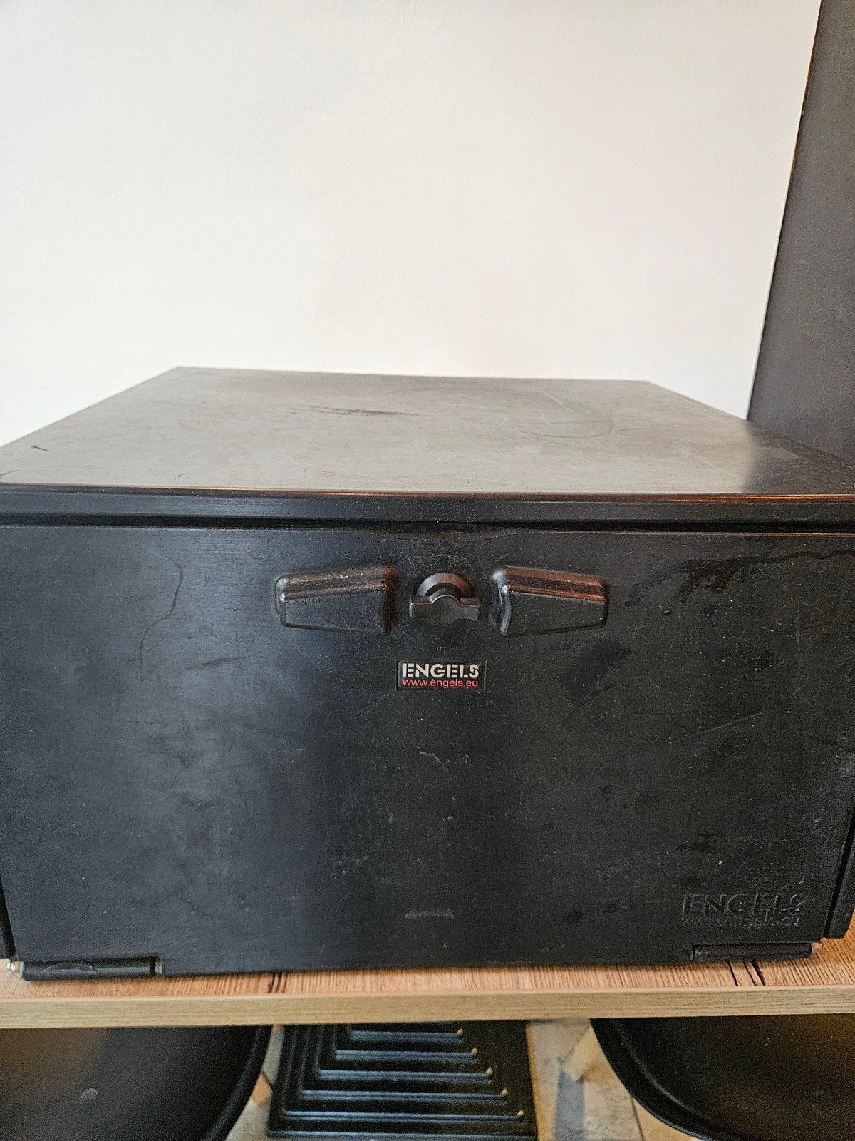 Engels bezorgbox, Ophalen of Verzenden, Gebruikt