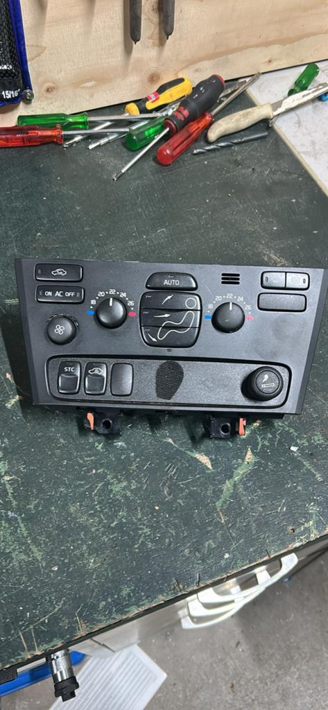 Airco bedieningspaneel Volvo V70 S60 XC70 XC90, Auto-onderdelen, Ophalen of Verzenden, Gebruikt, Volvo