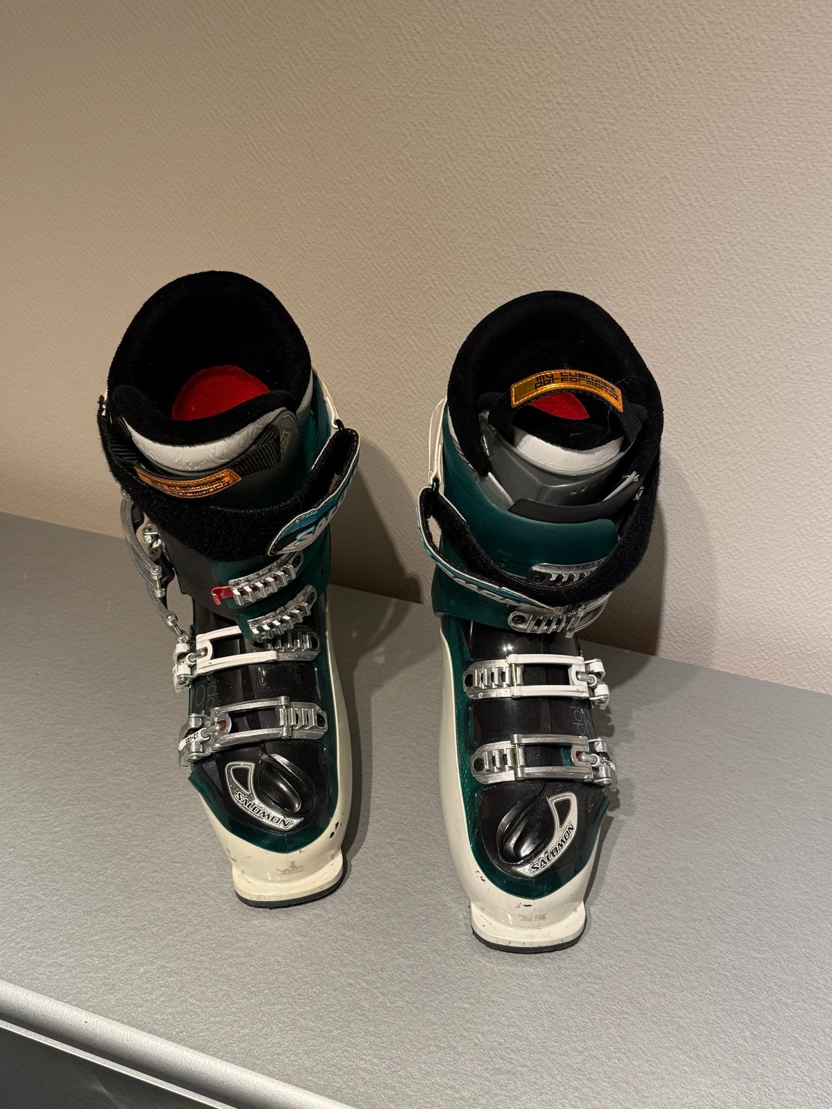 Salomon skischoenen, maat 26,5 (41,5 EU), Sport en Fitness, Skiën en Langlaufen, Gebruikt, Schoenen, Skiën, Salomon