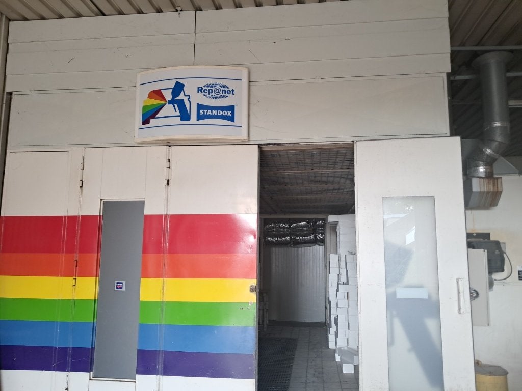 COMPLETE SPUITCABINE