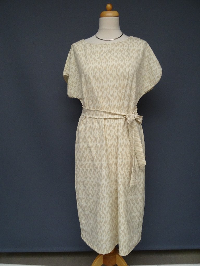 &CO WOMAN maat M/L, zomerse jurk., Maat 38/40 (M), Beige, Ophalen of Verzenden, Zo goed als nieuw