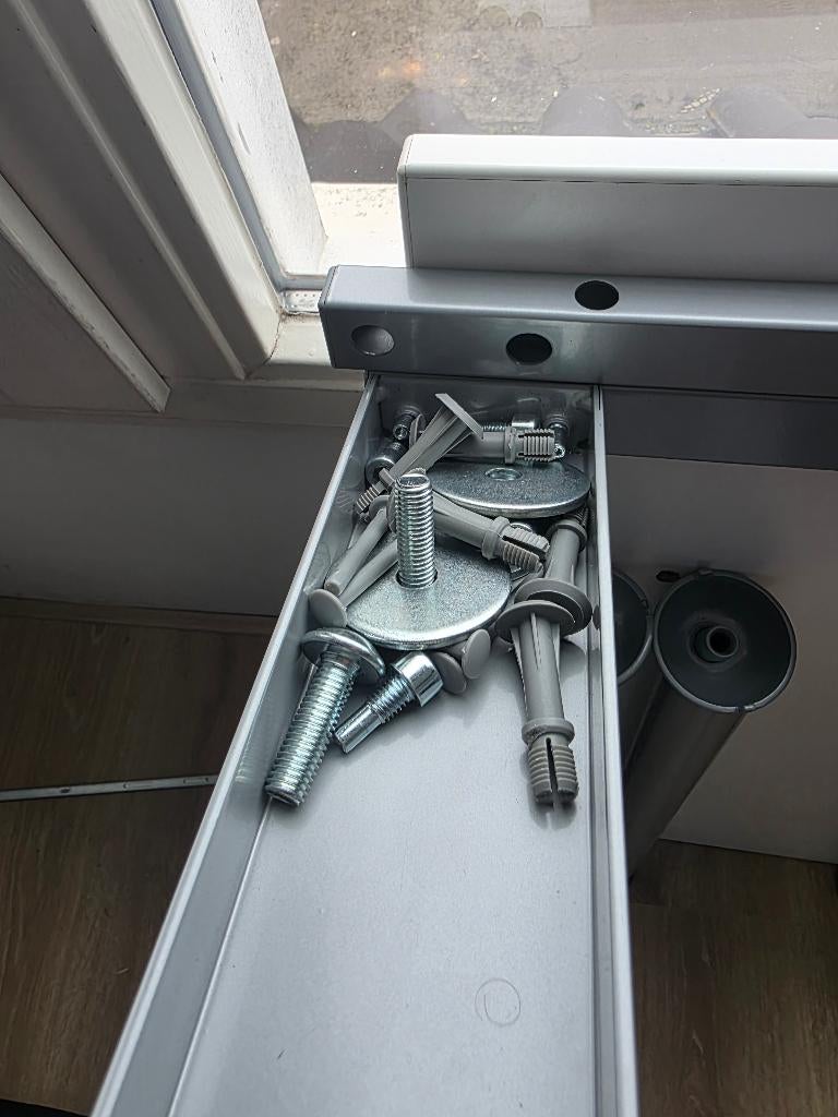 Thyge bureau IKEA, Ophalen, Gebruikt