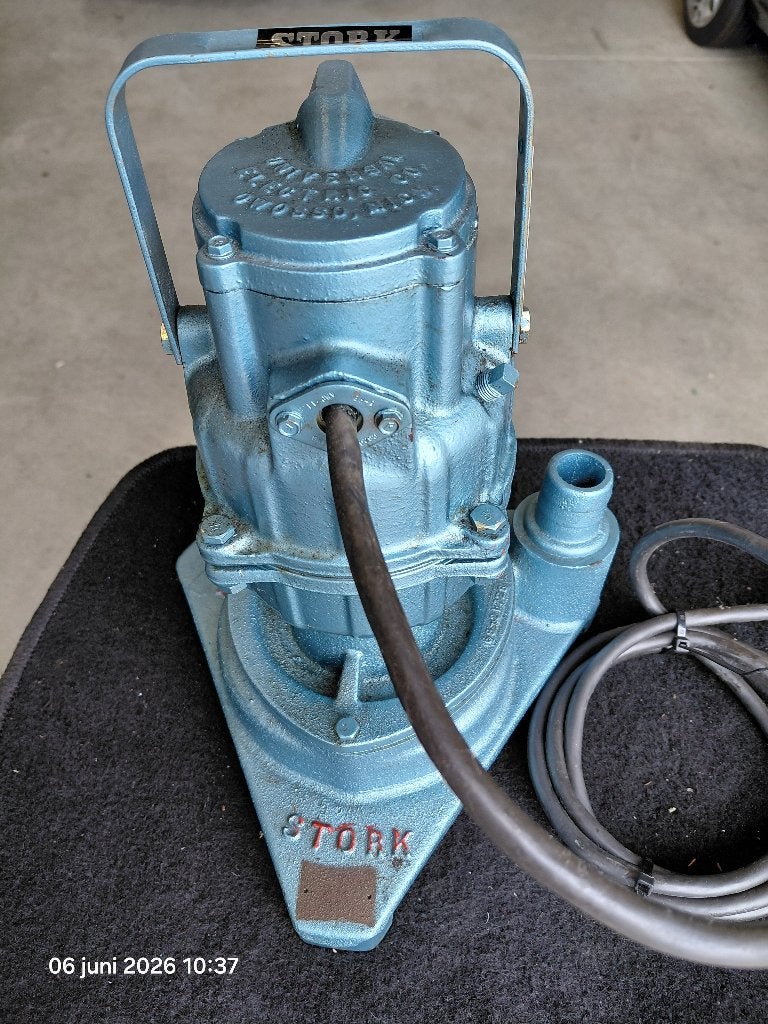 Waterpomp Vintage STORK / Universal Electric 220 ongebruikt, Ophalen, Nieuw, Elektrisch, Dompelpomp