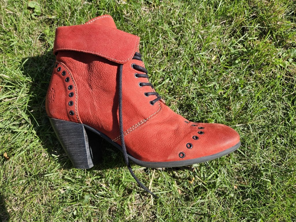 Fly London dames schoenen/laarsjes, Kleding | Dames, Overige typen, Ophalen of Verzenden, Zo goed als nieuw, Rood