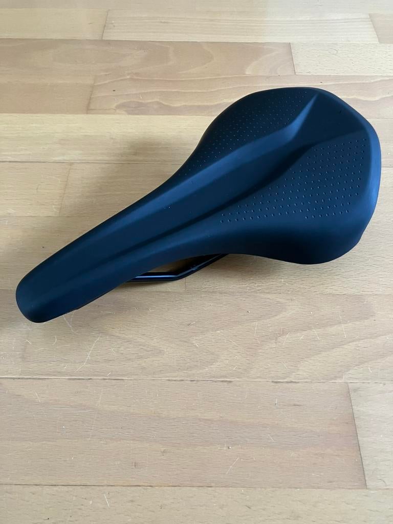Zadel Specialized Bridge 155mm Body geometry, Ophalen of Verzenden, Zo goed als nieuw, Mountainbike, Zadel