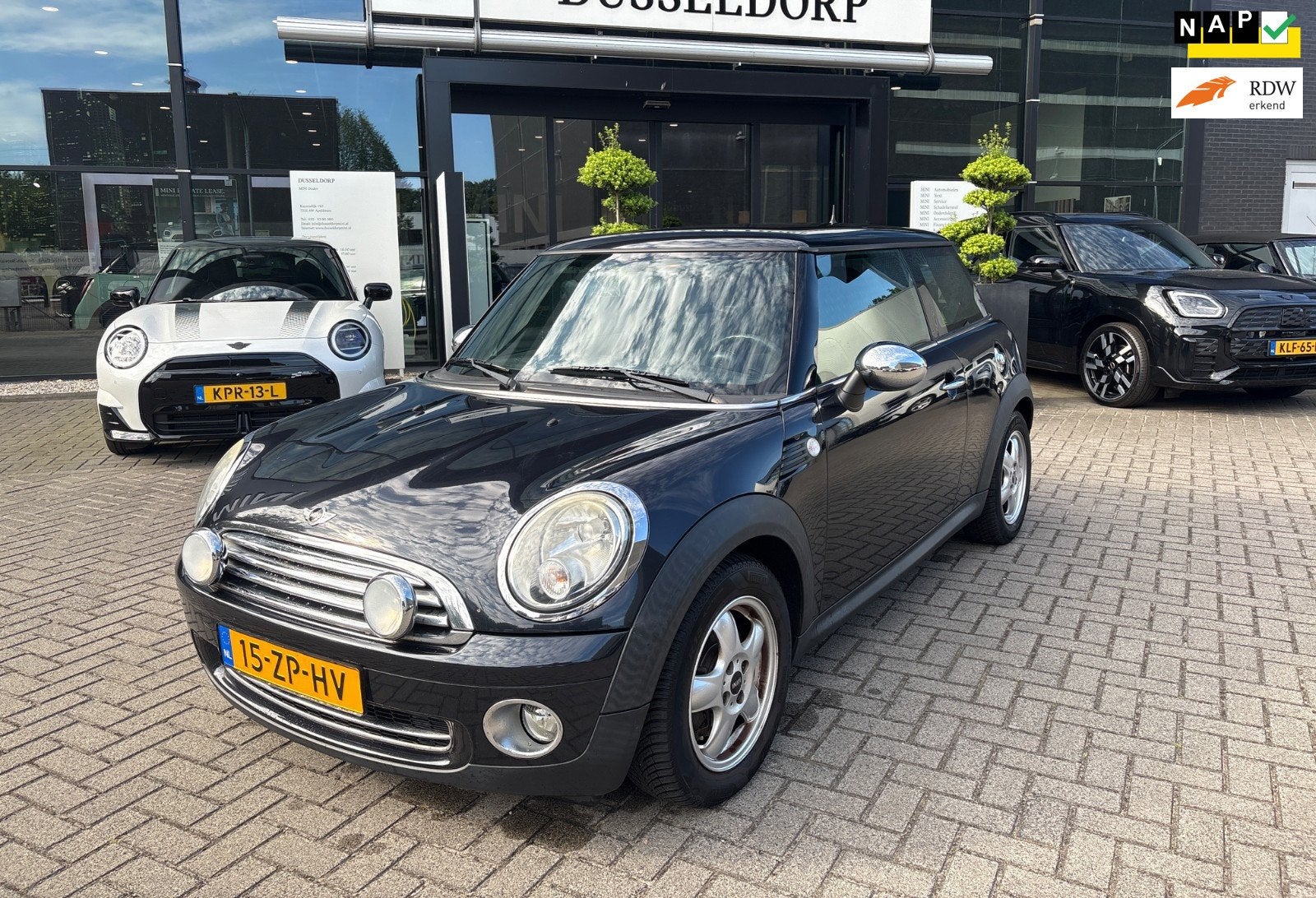 Mini 3-Deurs 1.6 Cooper AIRCO/CRUISE/RIJDT SUPER/APK 4-2027!, Voorwielaandrijving, Stof, Gebruikt, Zwart