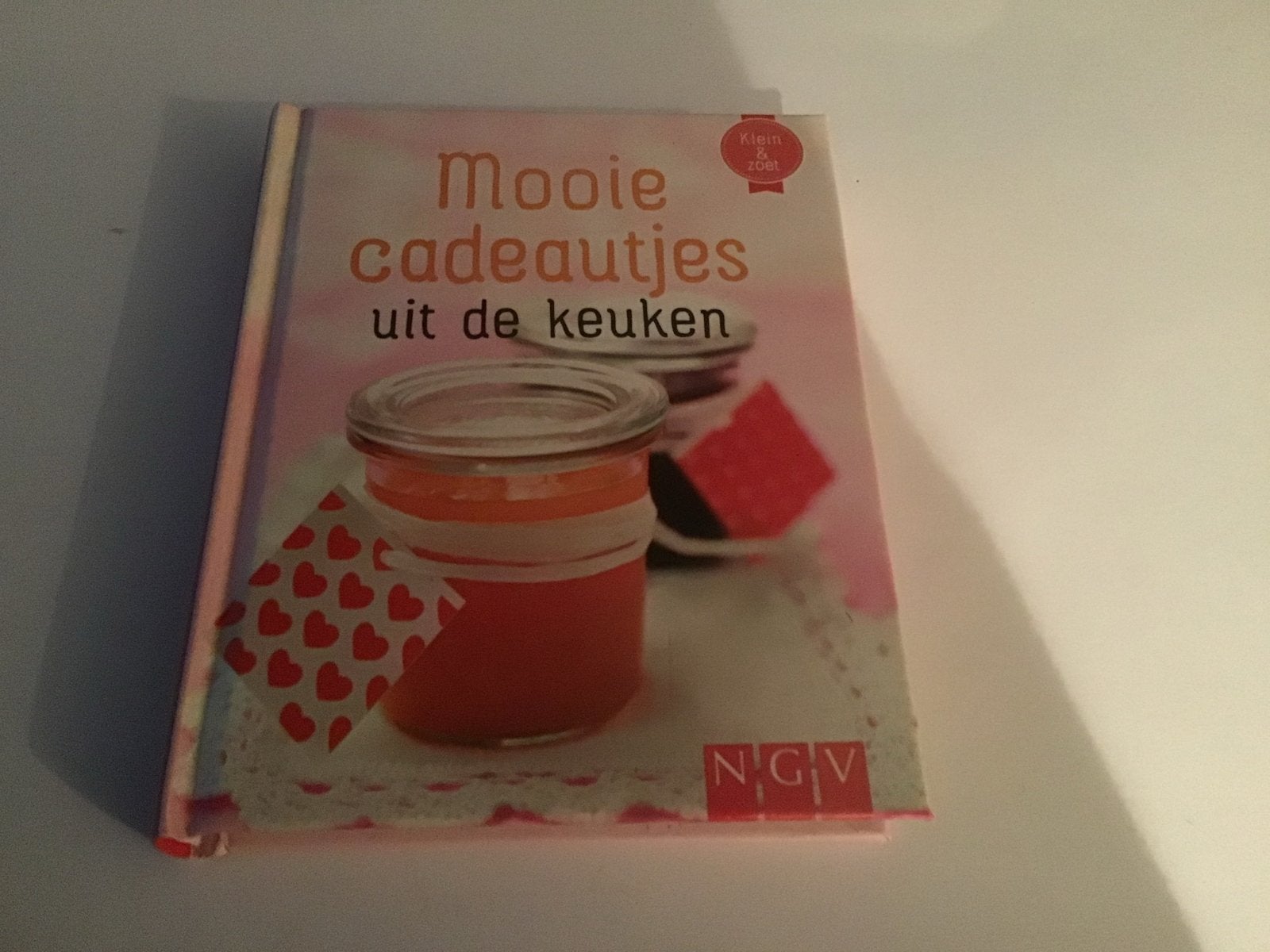 Mooie cadeautjes uit de keuken - opbr giro 555, Boeken, Ophalen of Verzenden, Zo goed als nieuw, Overige gebieden, Tapas, Hapjes en Dim Sum