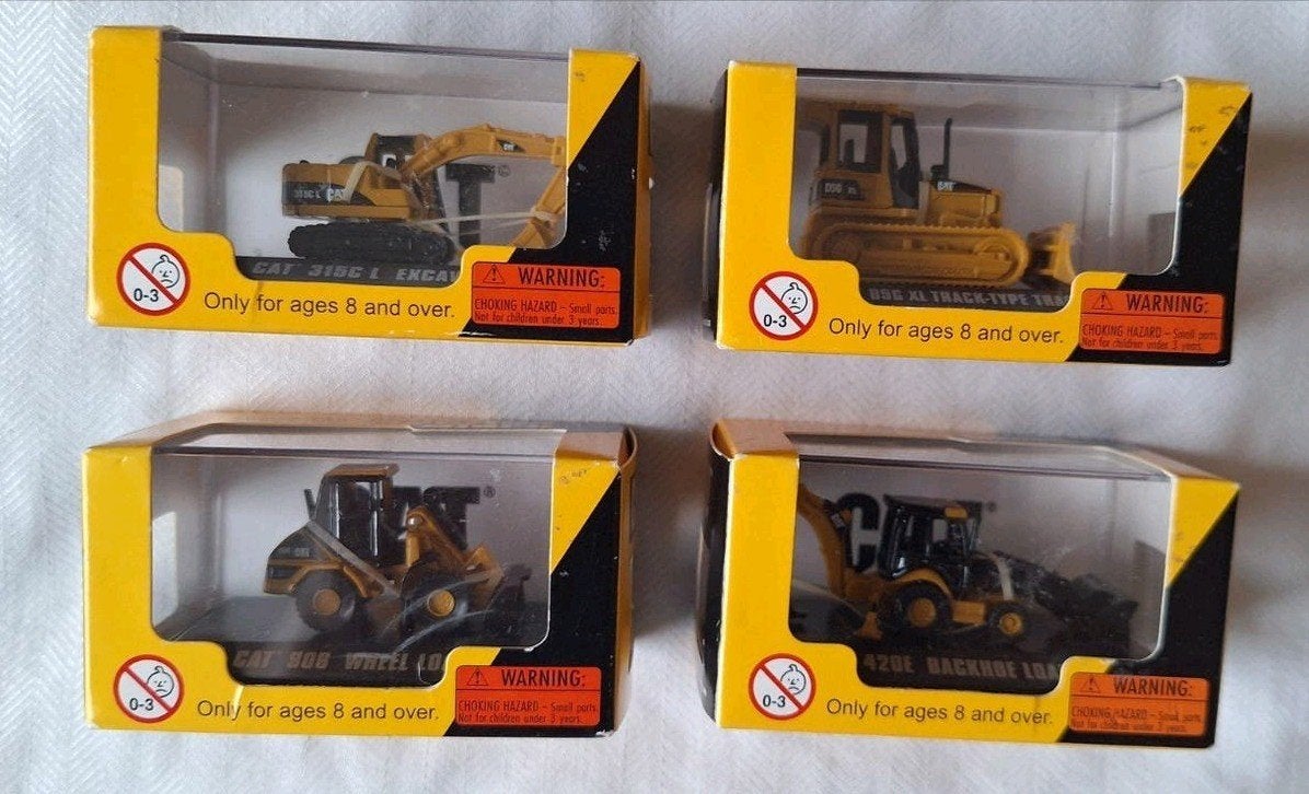 4 stuks Norscott caterpillar miniatuur bouwvoertuigen - Nieu, Ophalen of Verzenden, Nieuw, Bus of Vrachtwagen