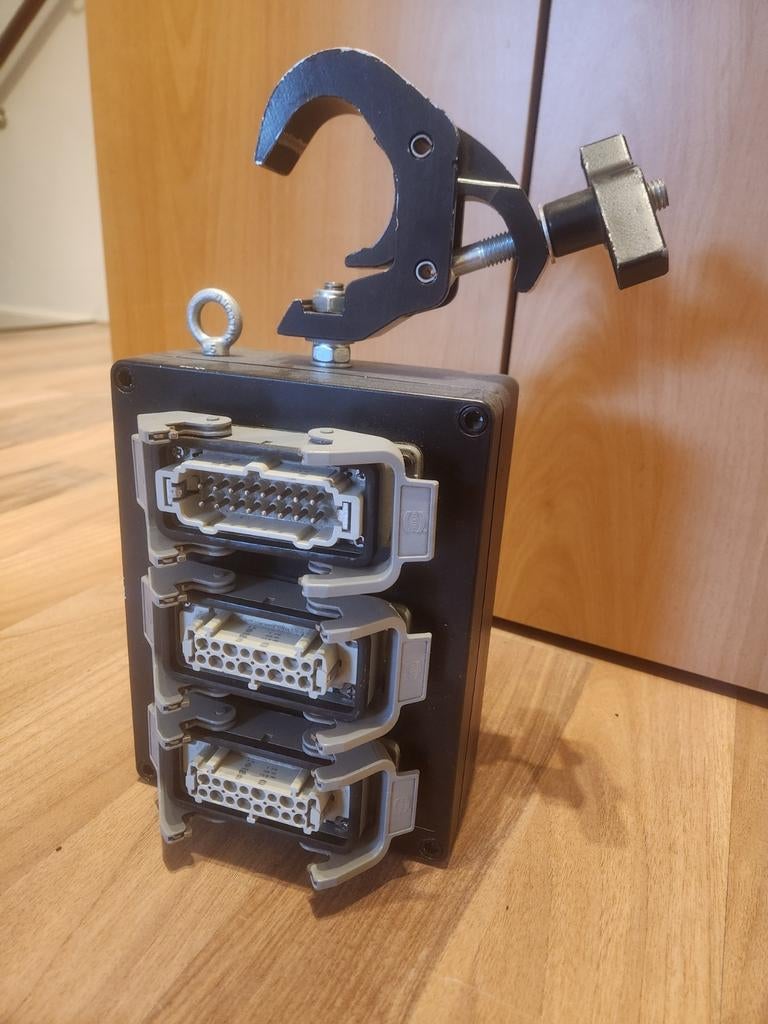 HARTING 16 pin 1 > 2 Split, Ophalen of Verzenden