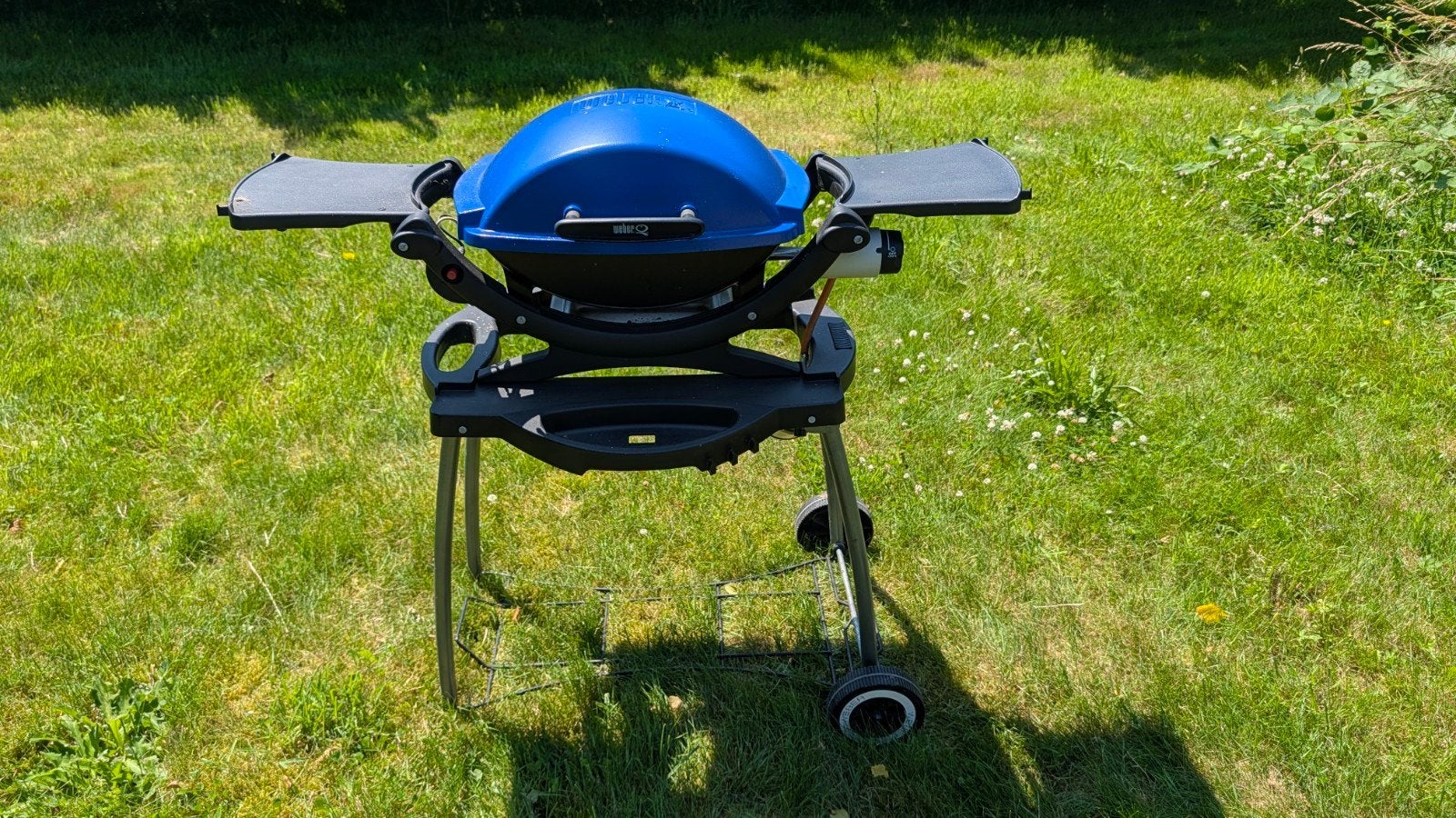 Weber gasbarbecue met onderstel en hoes, Tuin en Terras, Gasbarbecues, Ophalen, Gebruikt, Weber