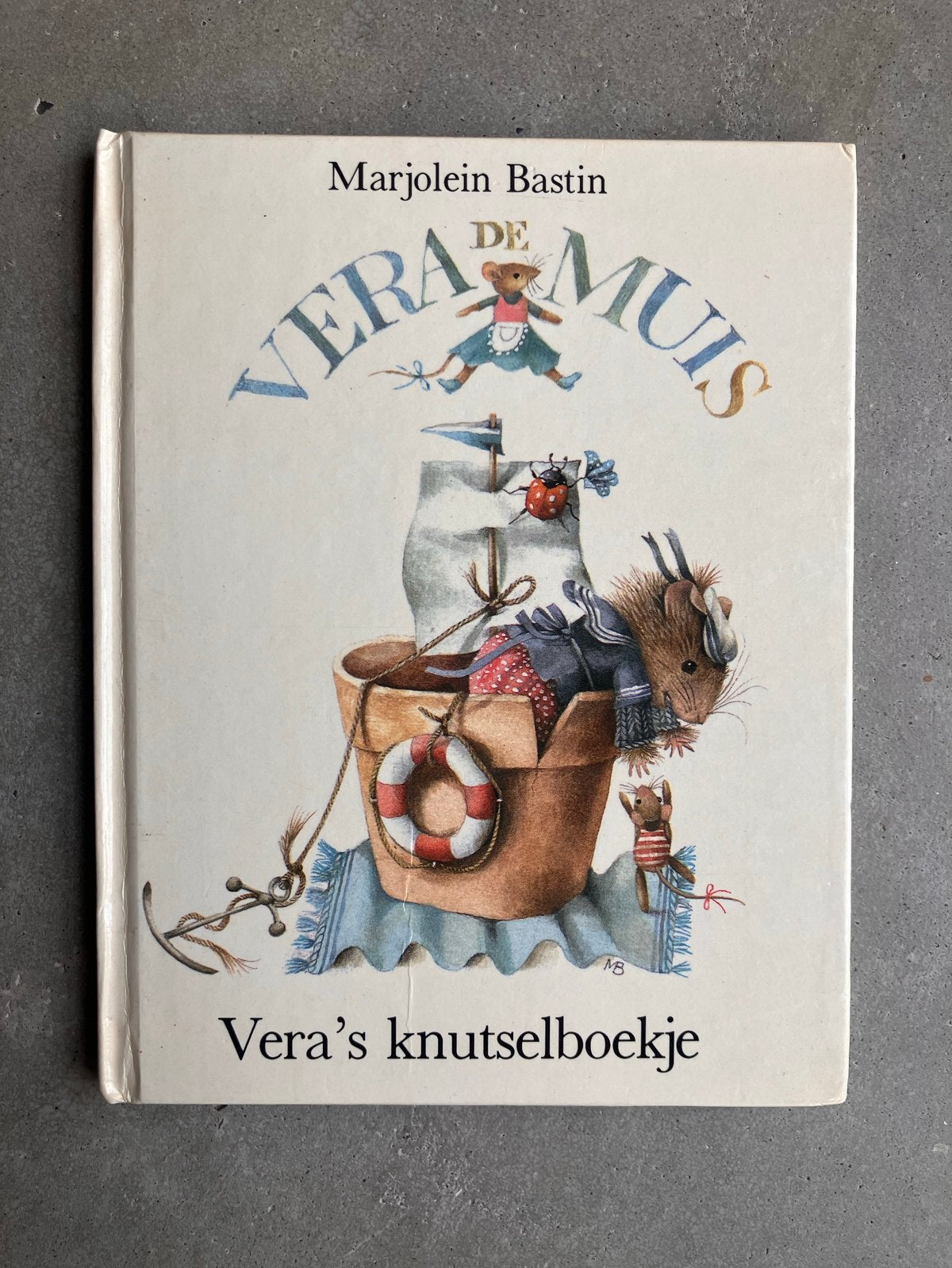 Vera Muis: Vera's knutselboekje - Marjolein Bastin, Boeken, Ophalen of Verzenden, Gelezen, Sprookjes