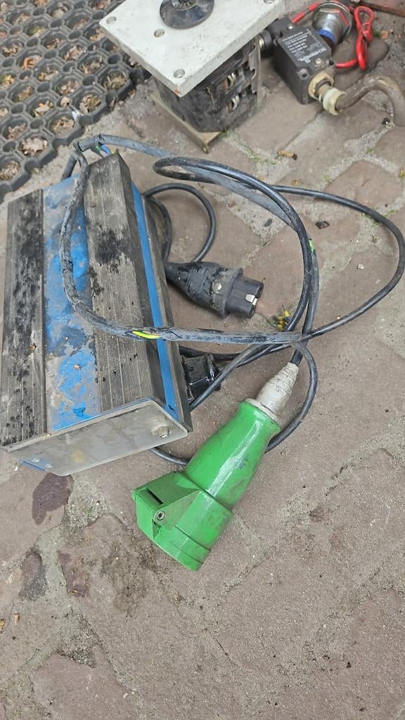 Bosch omvormer lader enz, Ophalen of Verzenden