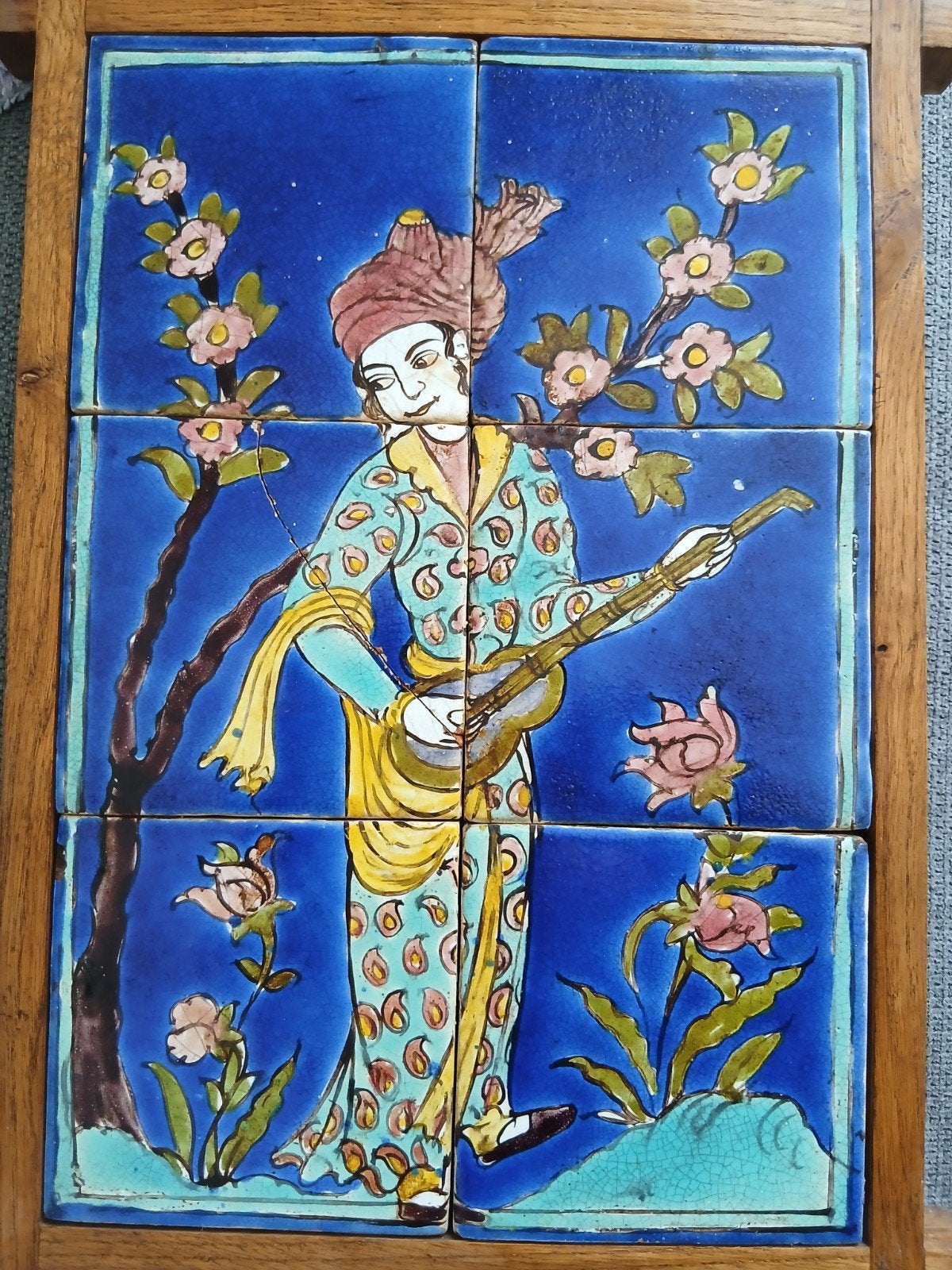 Perzisch tegeltableau Qajar ? Perzische tegel vrouw met luit, Ophalen of Verzenden