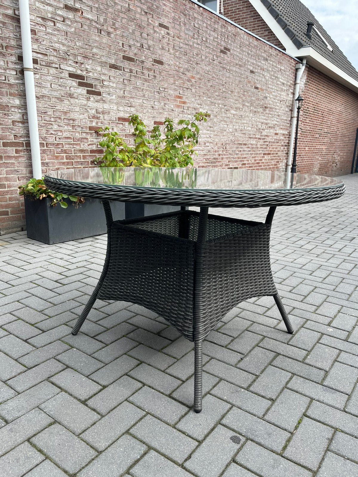 Zeer nette ronde tuintafel, Ophalen, Zo goed als nieuw, Rond, Wicker