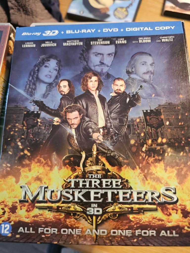 The Three Musketeers 3D Blu-ray + DVD + Digital Copy, Ophalen of Verzenden, Zo goed als nieuw, Actie