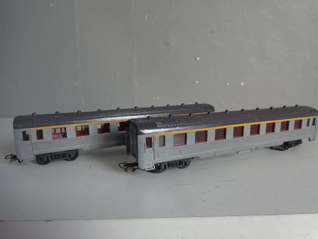 2 x rijtuigen personenvervoer van jouef 21cm, Gelijkstroom, Jouef, Wagon, Ophalen of Verzenden