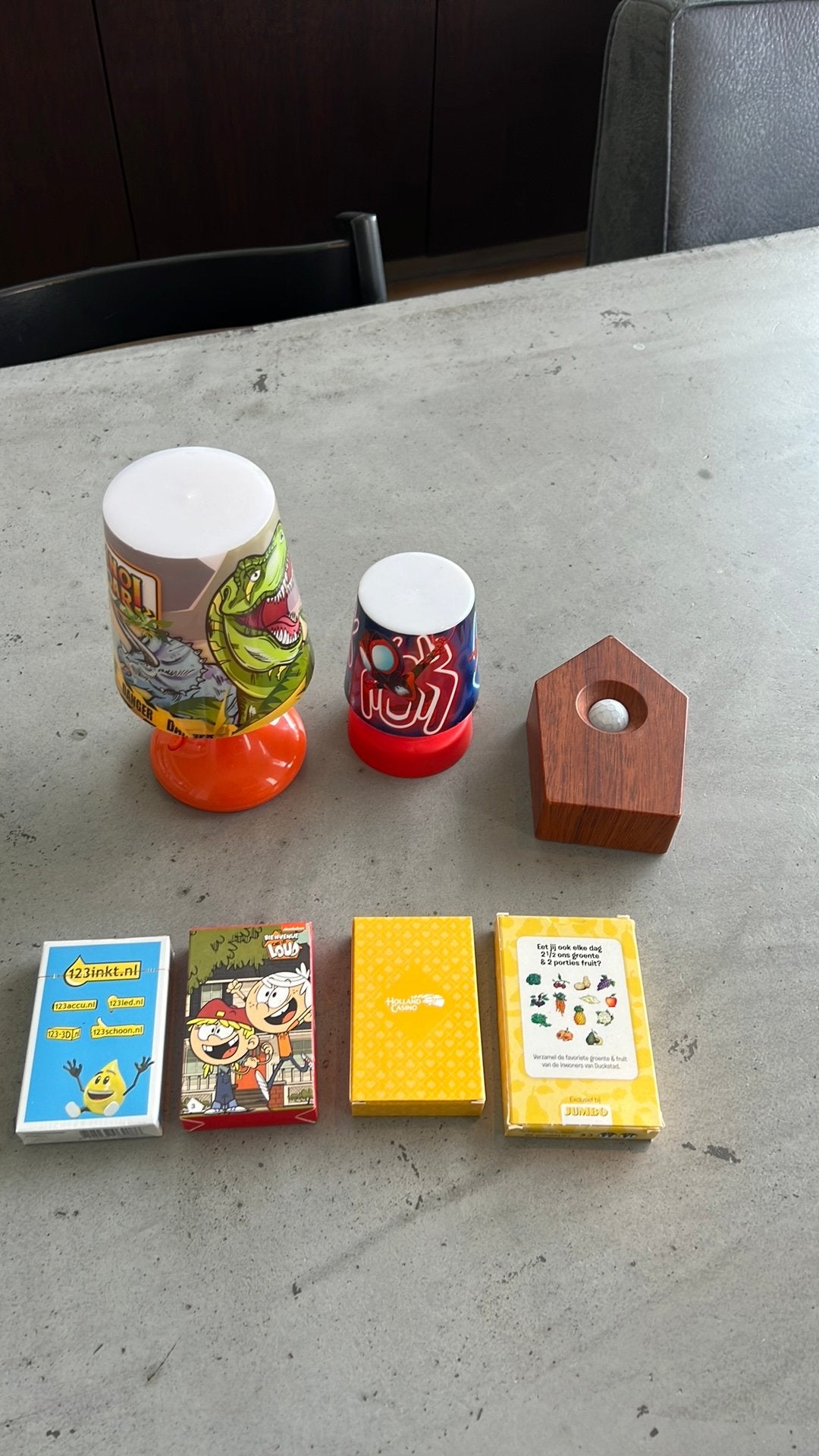 Allerlei dingetjes (gratis), Ophalen, Zo goed als nieuw, Poppenhuis