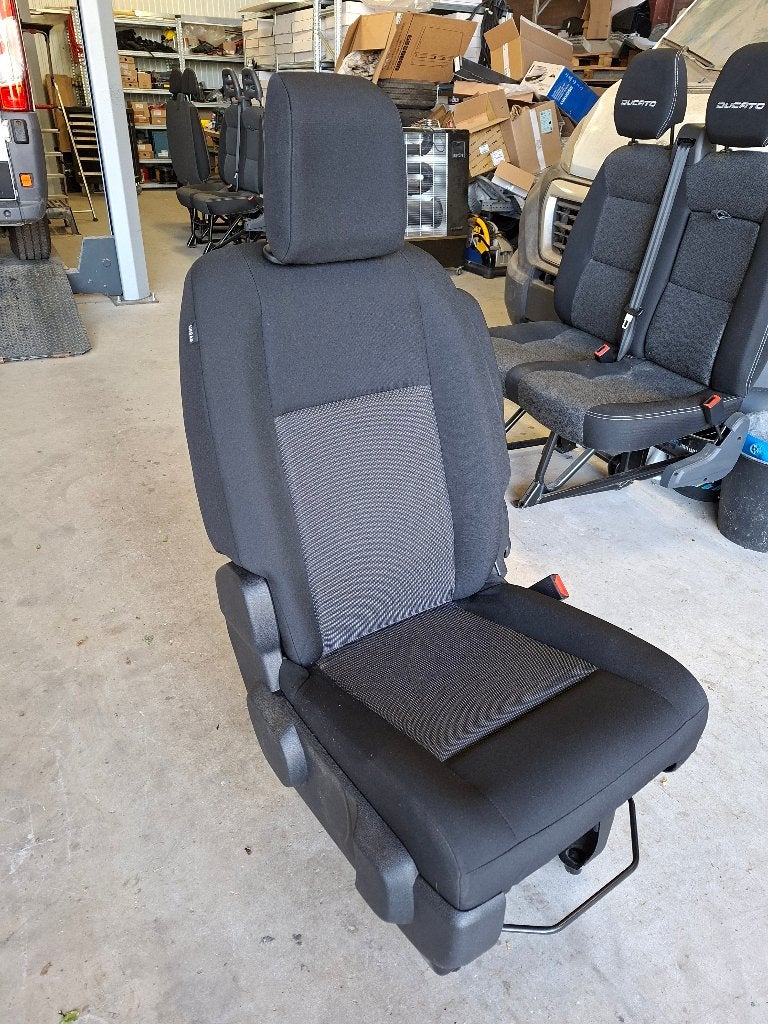 Bijrijdersstoel Toyota Proace Peugeot Expert, Ophalen, Japan, Zo goed als nieuw, Toyota