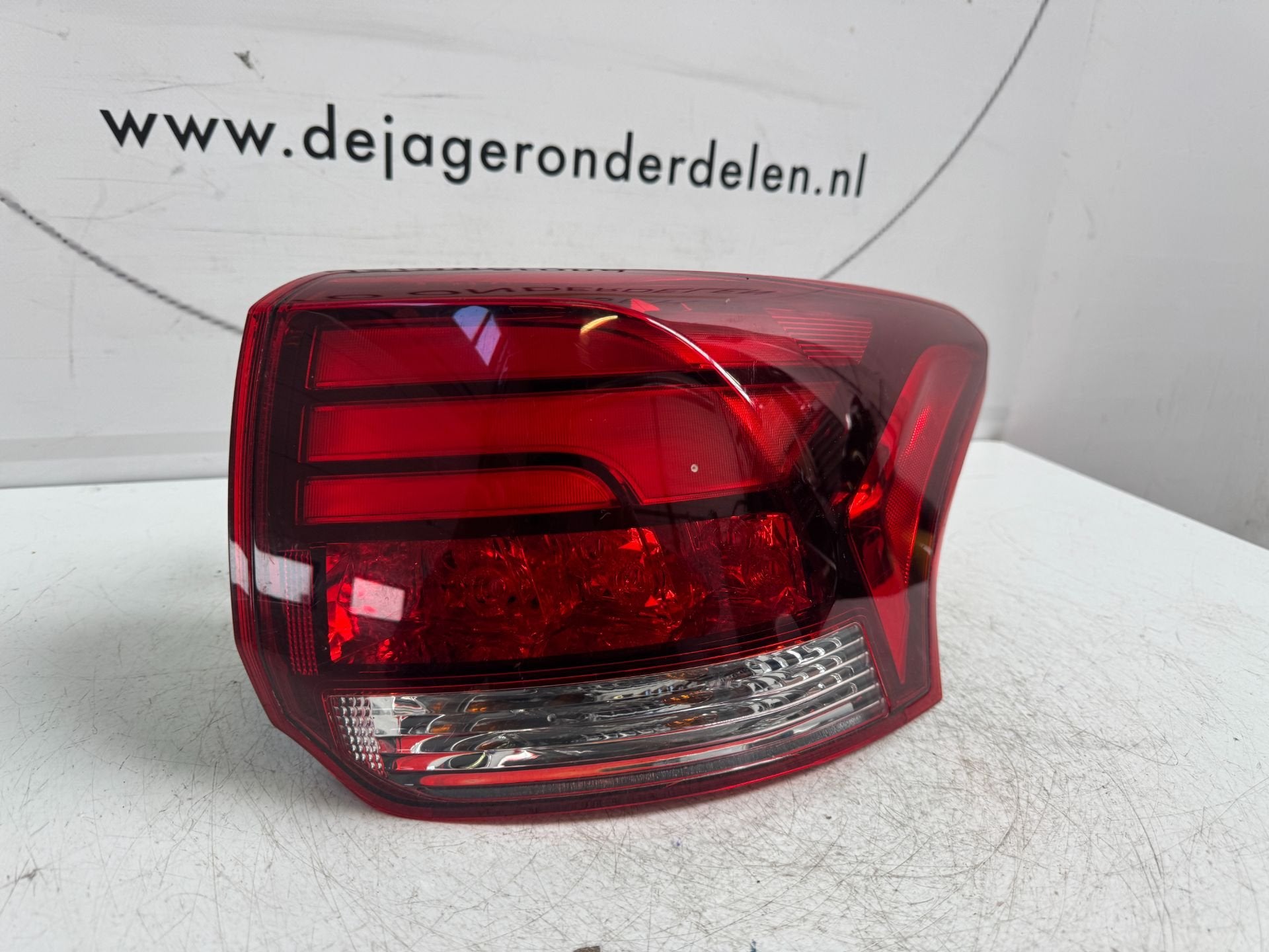 MITSUBISHI OUTLANDER ACHTERLICHT RECHTS ACHTER, Auto-onderdelen, Verlichting, Info@mitsubishi-motors.com, Gebruikt, Mitsubishi Motors Corporation