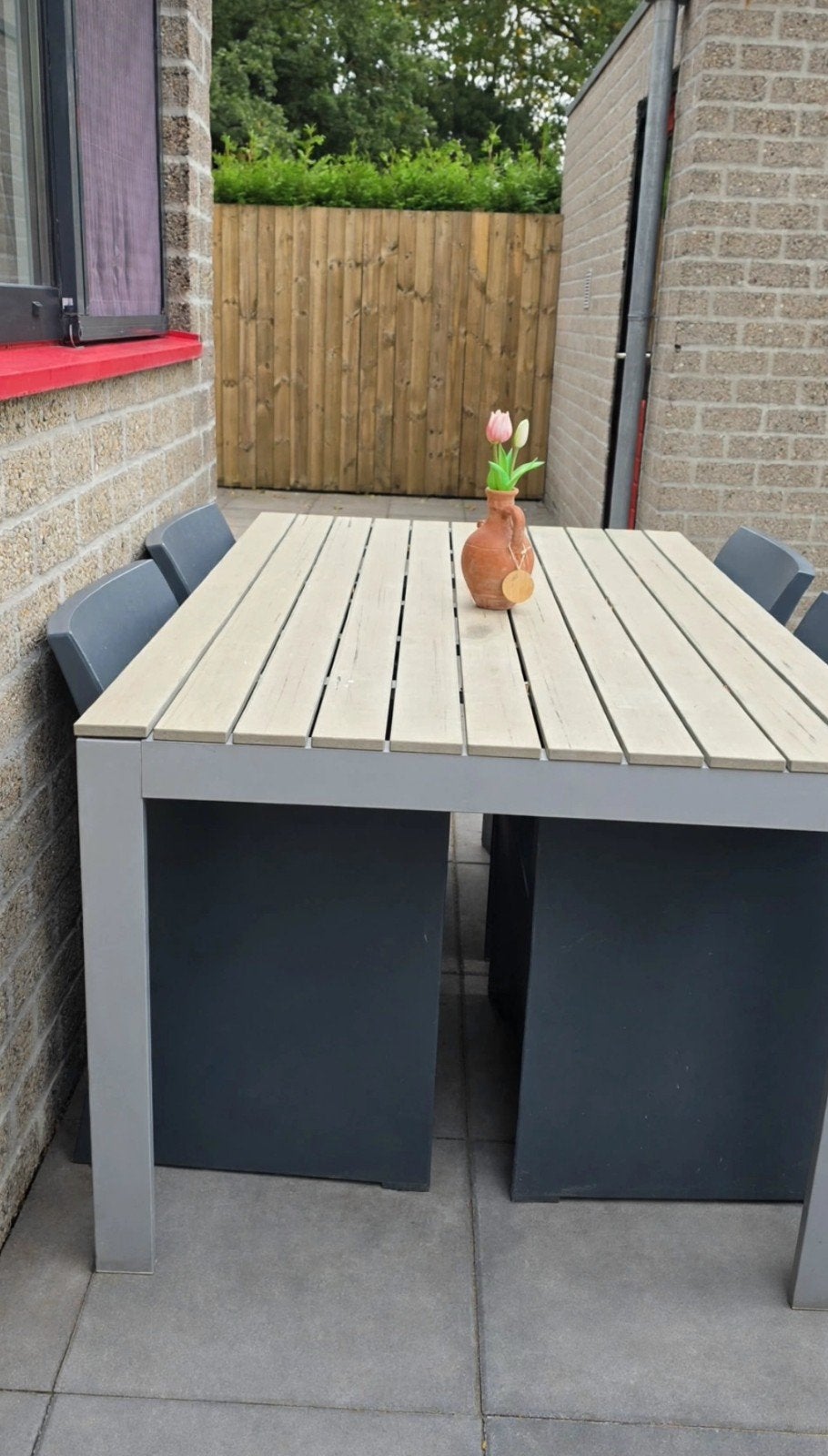 ,.Mooie tuinset met tafel en 4 stoelen, Ophalen, 4 zitplaatsen, Kunststof, Gebruikt