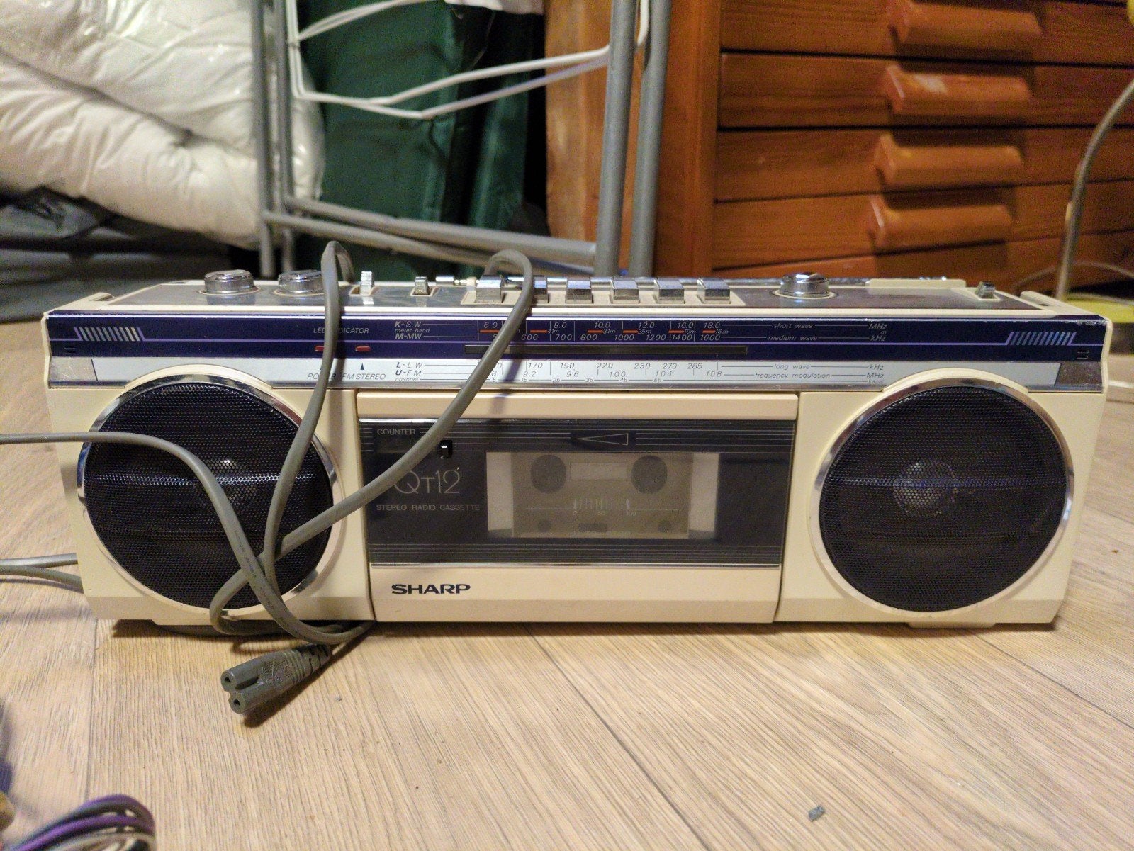 Sharp radio QT 12, Ophalen of Verzenden