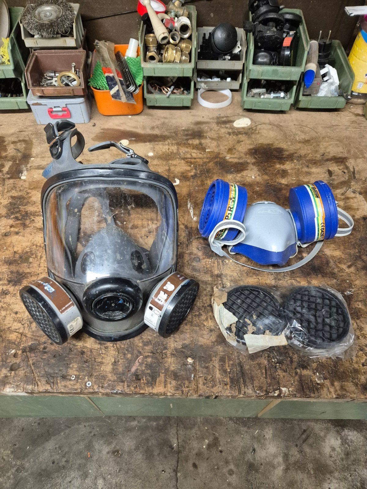 Volgelaatsmasker en halfgelaatsmasker met filters, Doe-het-zelf en Verbouw, Adembescherming, Ophalen