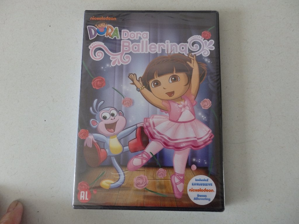 Dora Dora, Ballerina, Avontuur, Alle leeftijden, Ophalen of Verzenden, Zo goed als nieuw