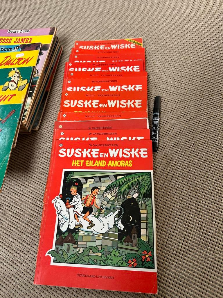 Suske en Wiske & Lucky Luke stripboeken (diverse), Boeken, Meerdere stripboeken, Ophalen of Verzenden, Gelezen